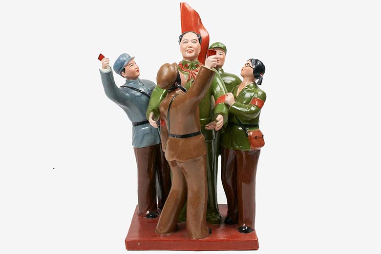 Maoist statues at East Market