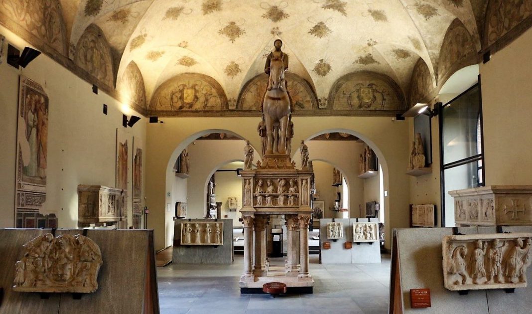 Museo d'Arte Antica, Castello Sforzesco. Sculptures Room (15th century). @ Ph. Sailko